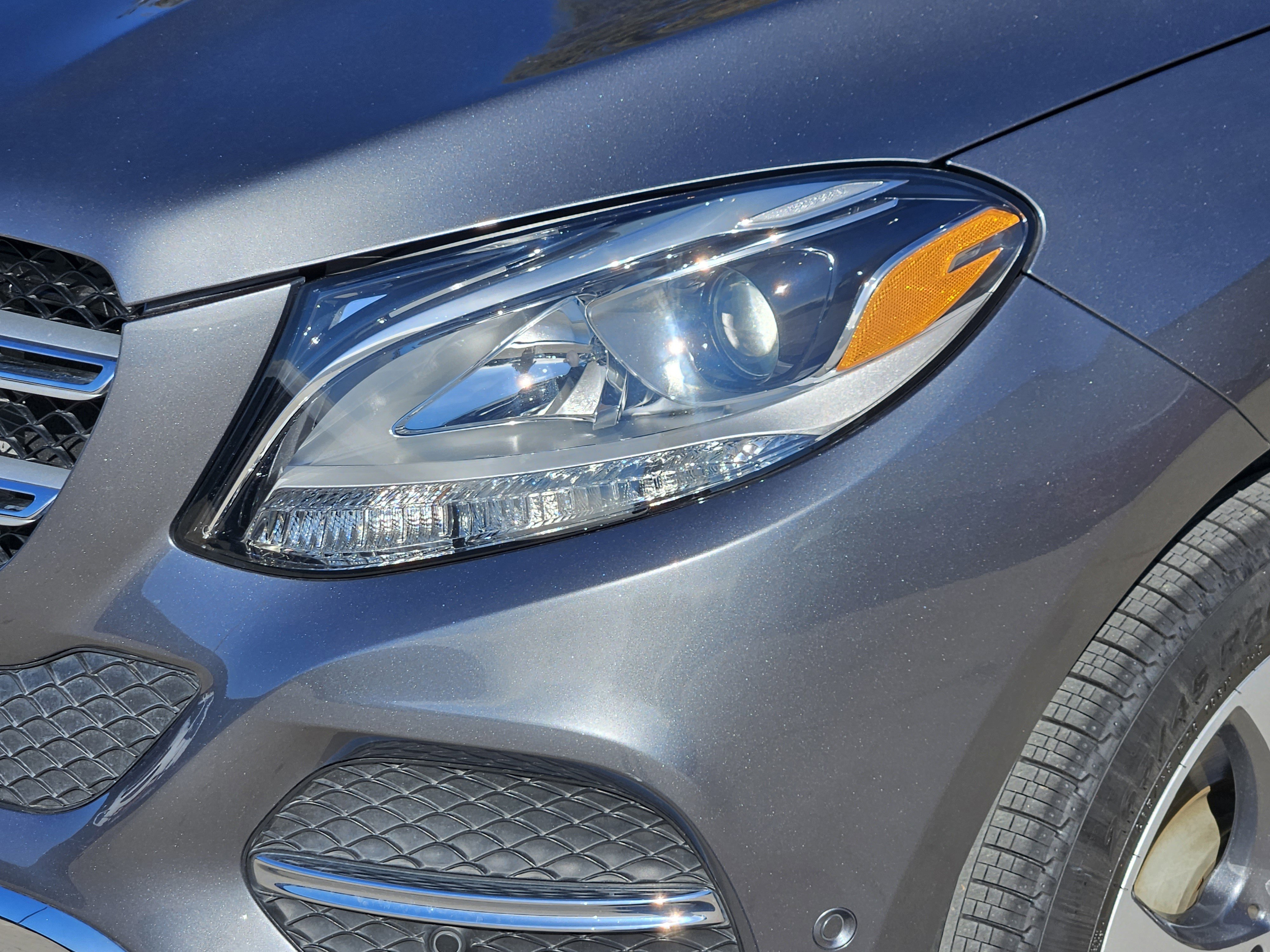 Used 2019 Mercedes-Benz GLE 400 4MATIC image 7