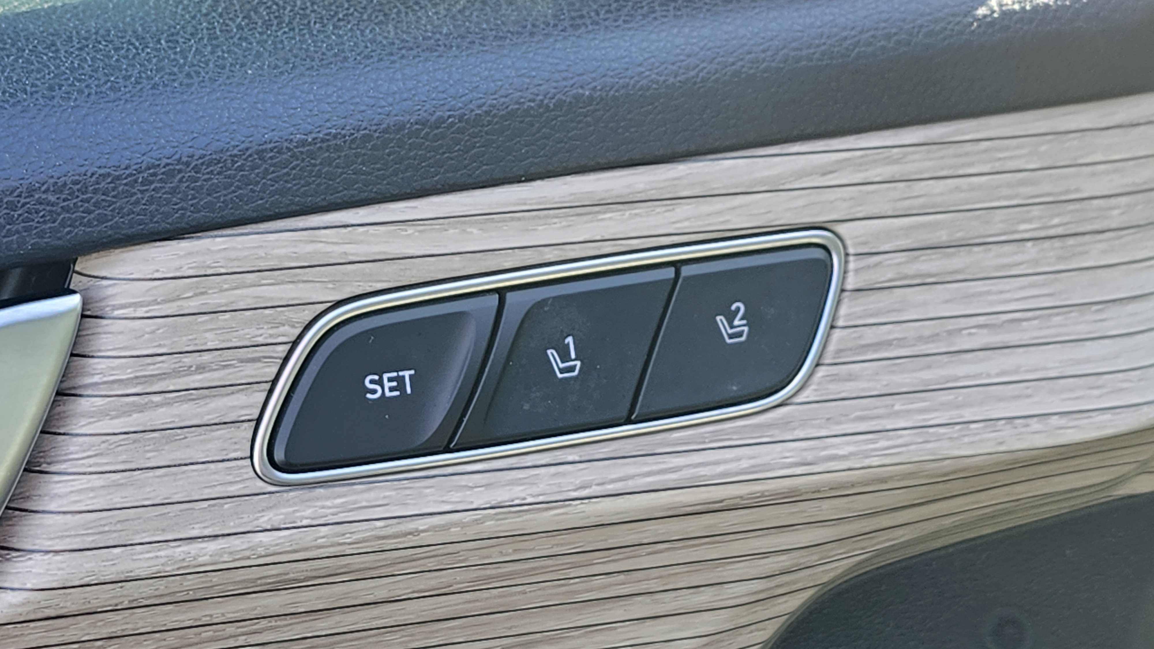 Used 2022 Hyundai Palisade Calligraphy image 26