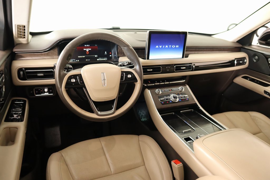 Certified 2024 Lincoln Aviator Reserve w/ Elements Package Plus image 2