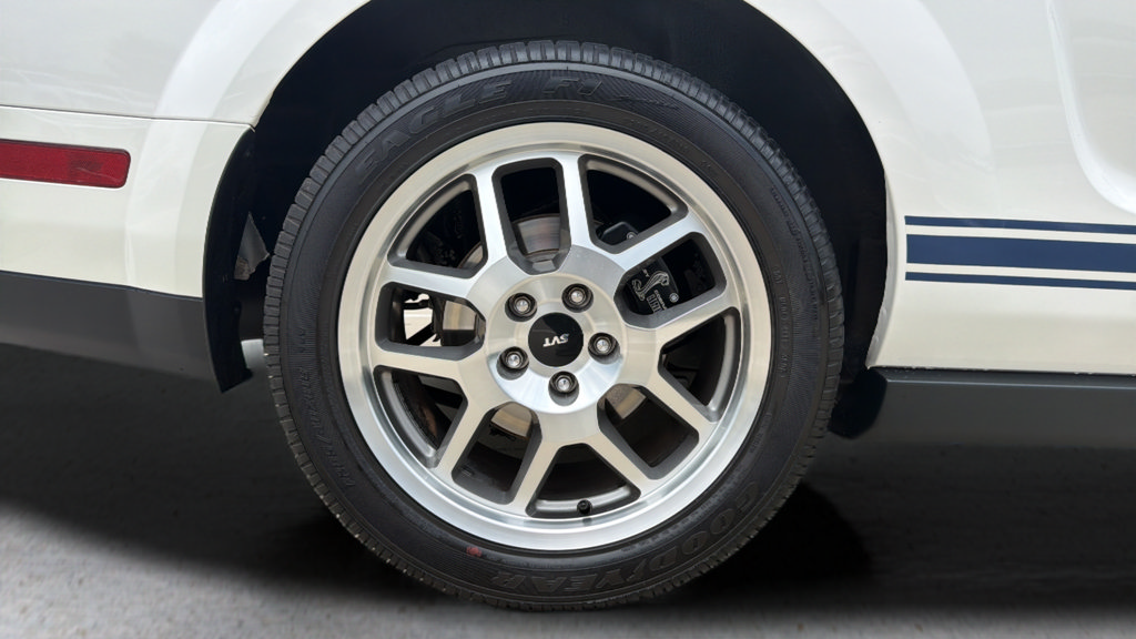 Used 2009 Ford Mustang Shelby GT500 RWD image 20
