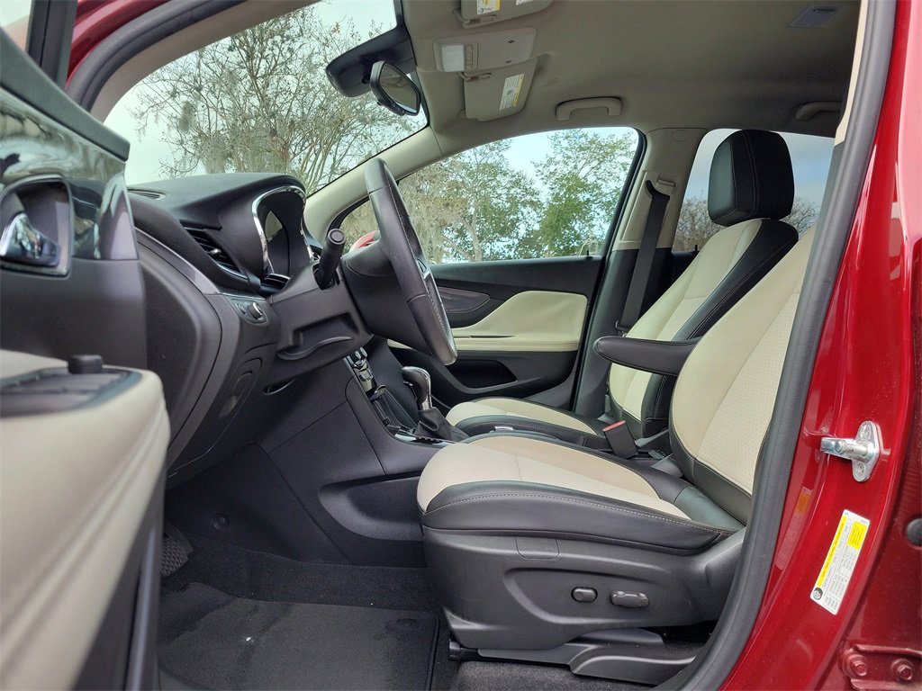 Certified 2022 Buick Encore Preferred w/ Safety Package image 19