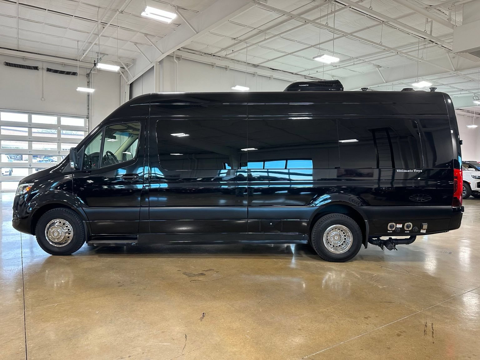 Used 2022 Mercedes-Benz Sprinter 3500 w/ Parking Package image 6