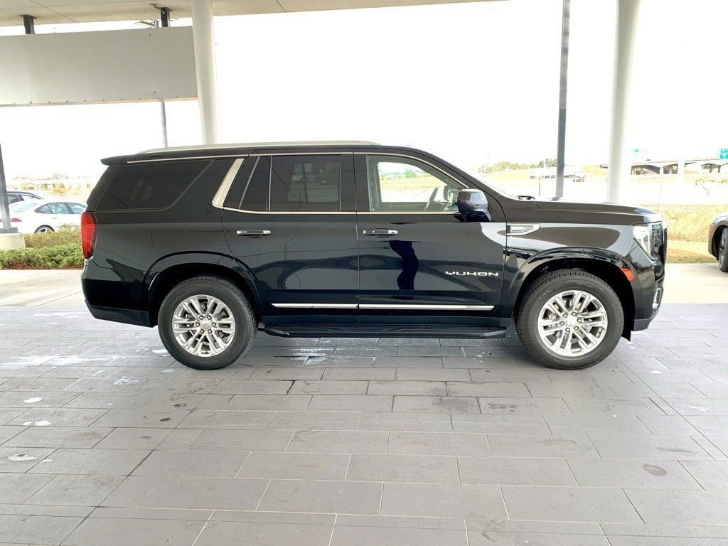 Used 2023 GMC Yukon SLT image 4