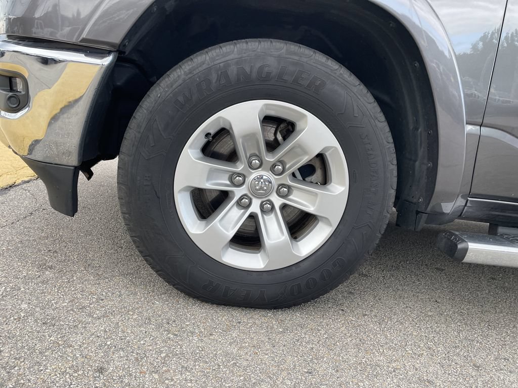 Used 2021 RAM 1500 Laramie AWD/4WD image 9