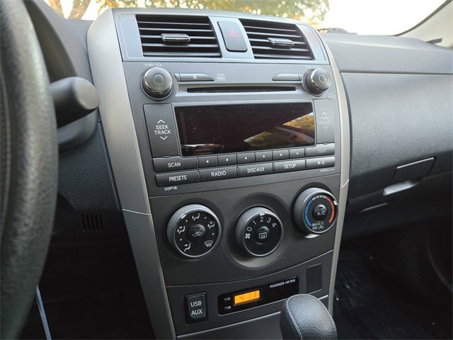 Used 2011 Toyota Corolla S image 16