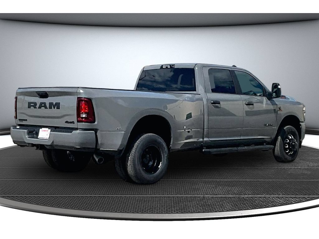 New 2026 RAM 3500 Big Horn AWD/4WD image 21