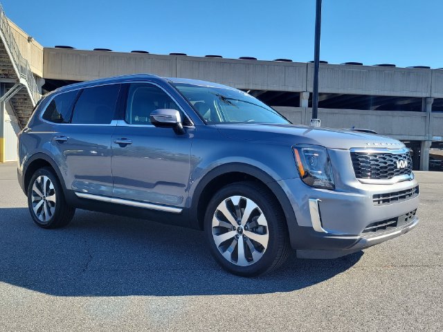 Used 2022 Kia Telluride S FWD image 3