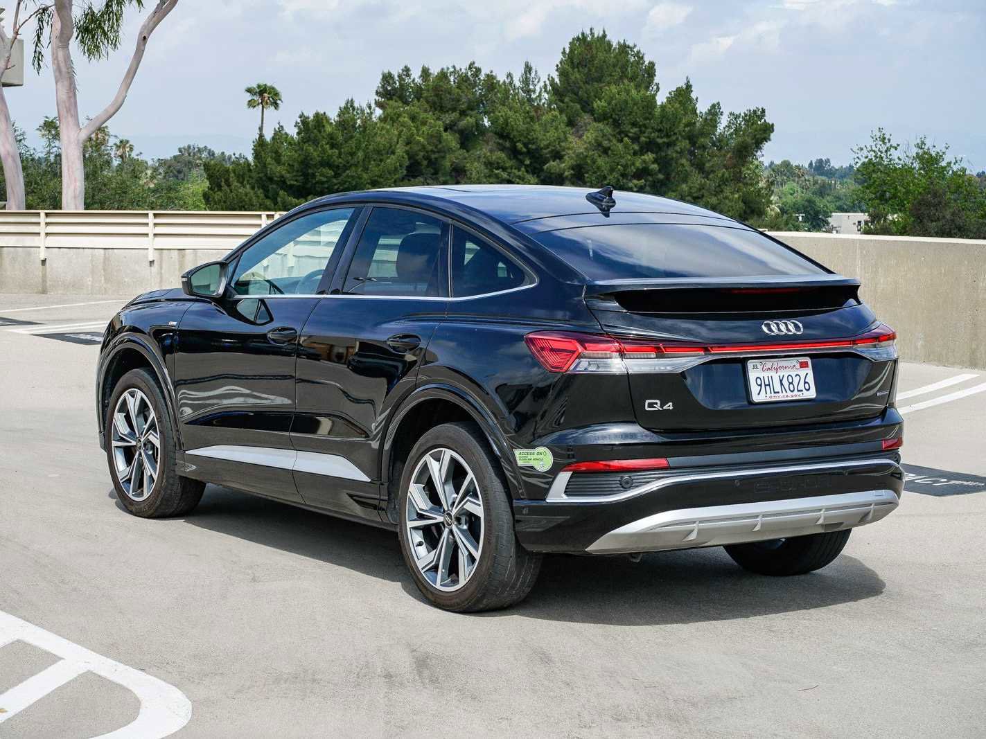 Used 2023 Audi Q4 e-tron Premium Plus w/ Premium Plus image 2