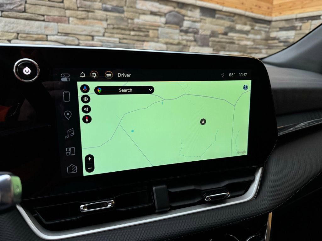 Used 2025 Chevrolet Equinox LT w/ Midnight Edition image 18