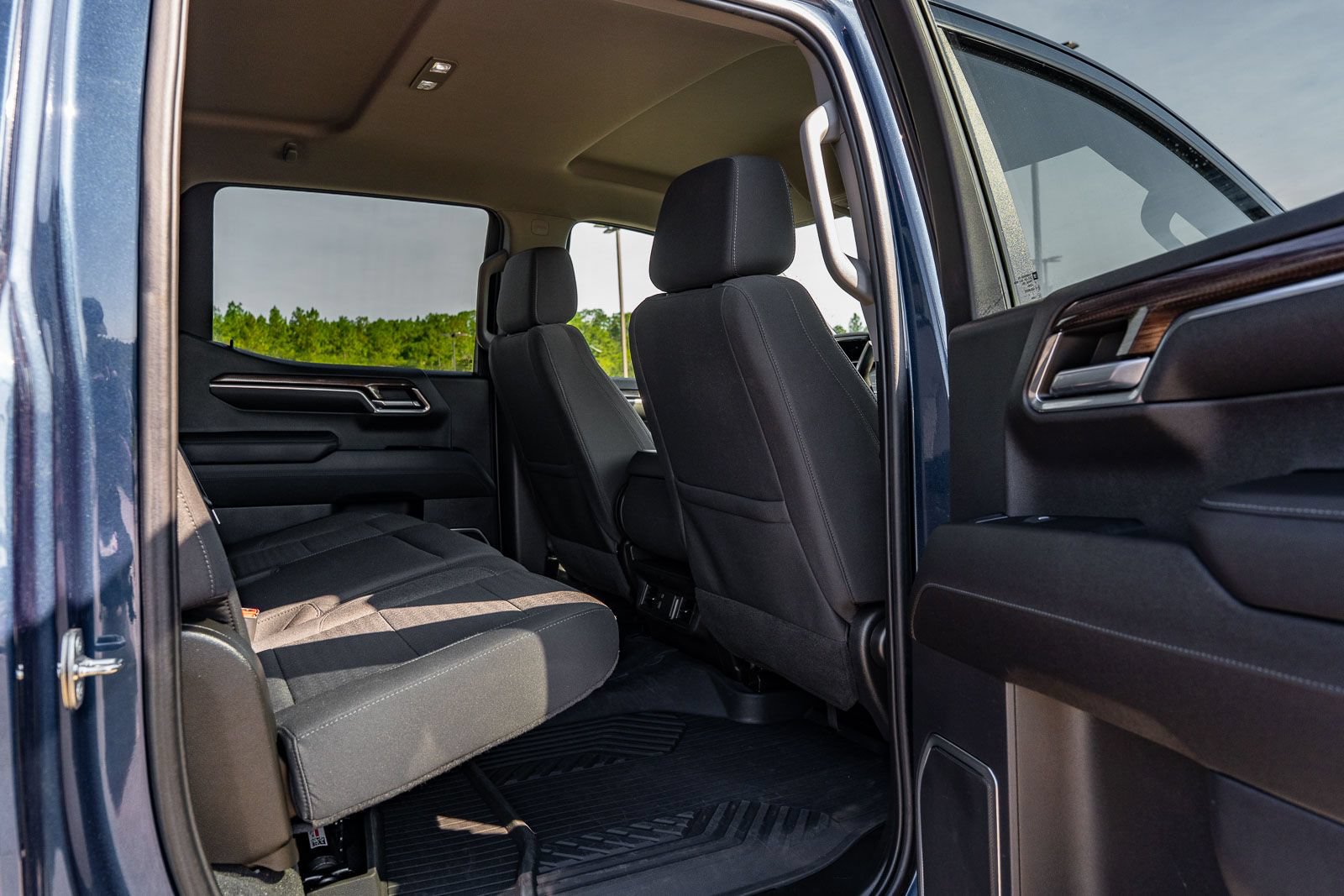 Used 2023 Chevrolet Silverado 1500 RST AWD/4WD image 13
