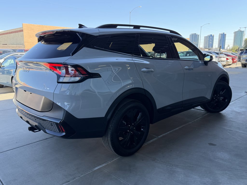 Used 2025 Kia Sportage X-Line w/ Premium Package image 4