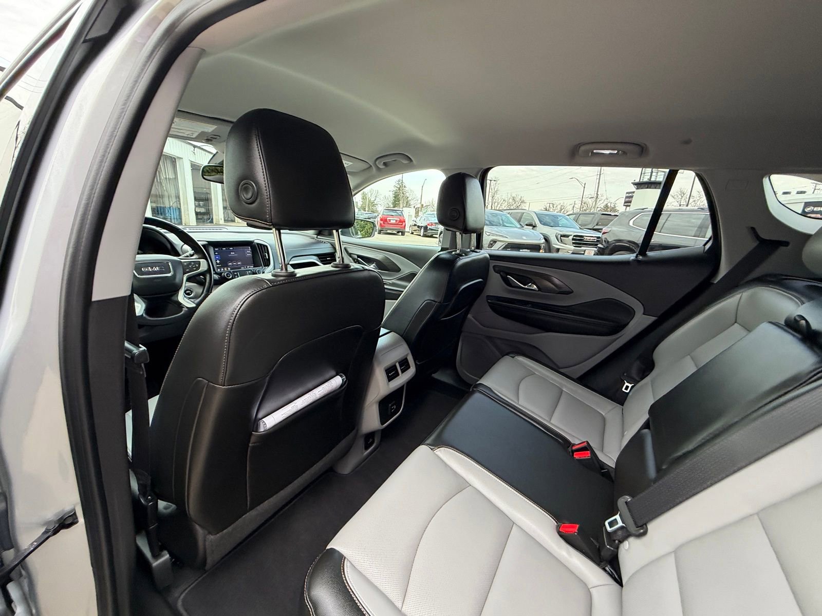 Used 2020 GMC Terrain SLT w/ Preferred Package image 24