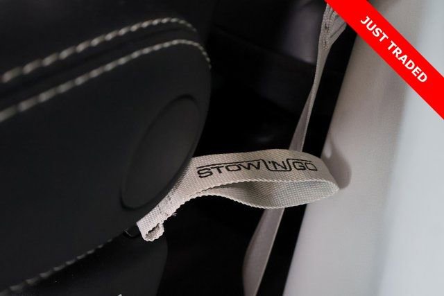 Used 2024 Chrysler Pacifica Touring-L image 17