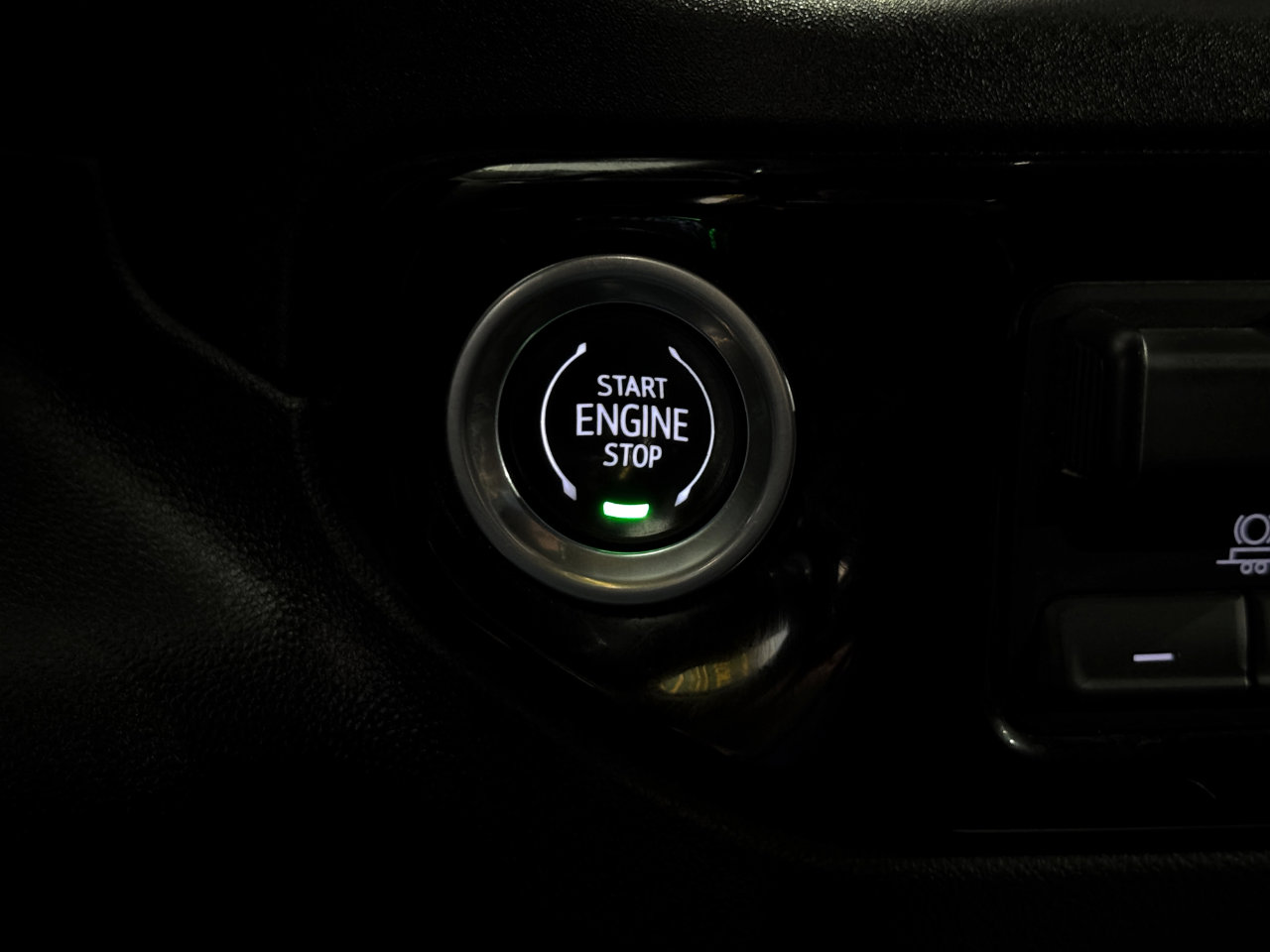 Used 2024 Chevrolet Silverado 3500 LT w/ Convenience Package image 31