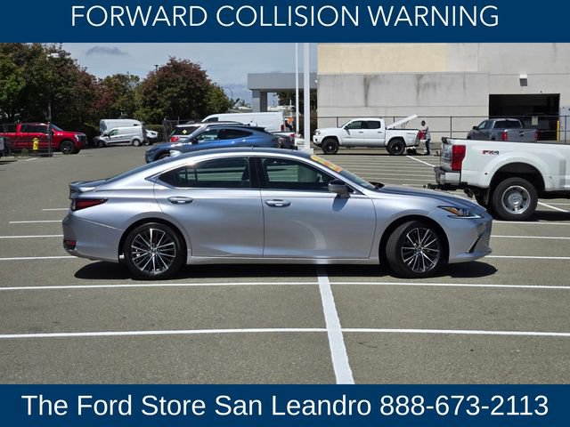 Used 2025 Lexus ES 300h w/ Premium Package FWD image 8