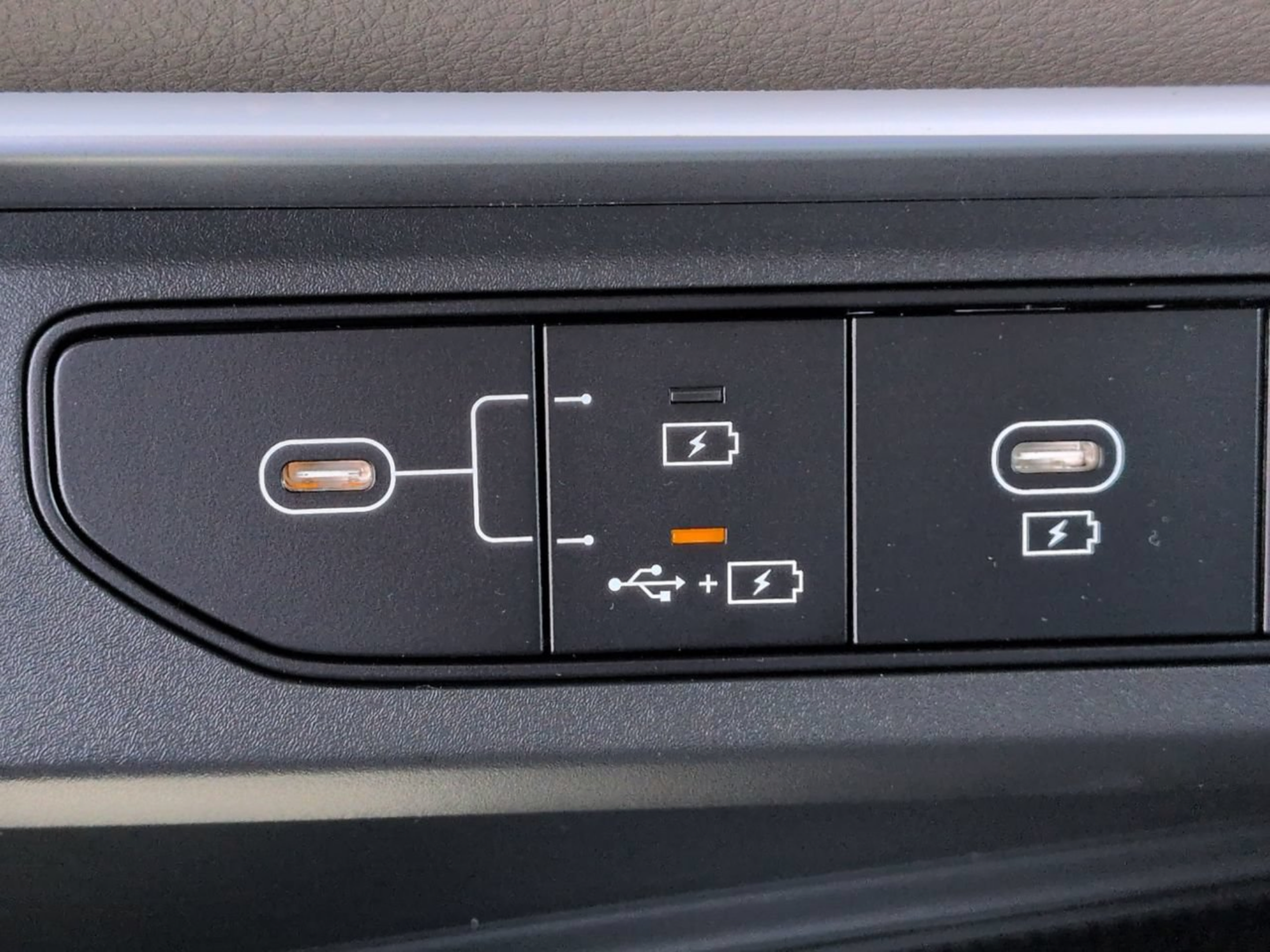New 2027 Kia Carnival LX FWD image 26