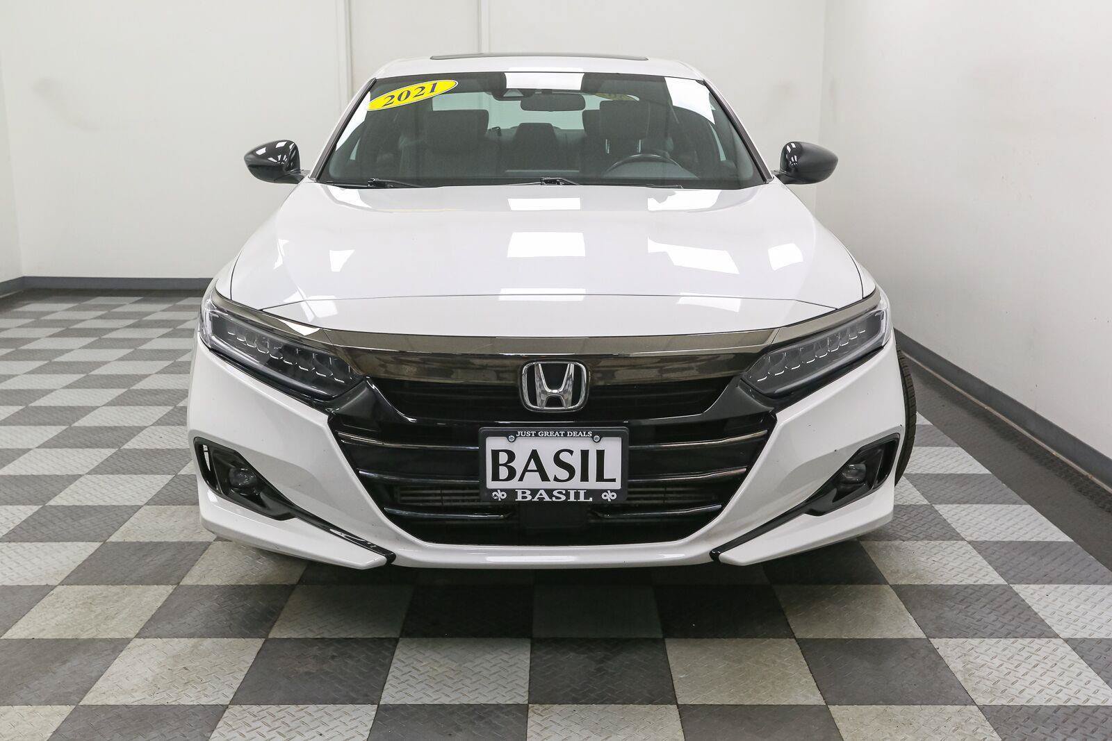 Used 2021 Honda Accord Sport image 3