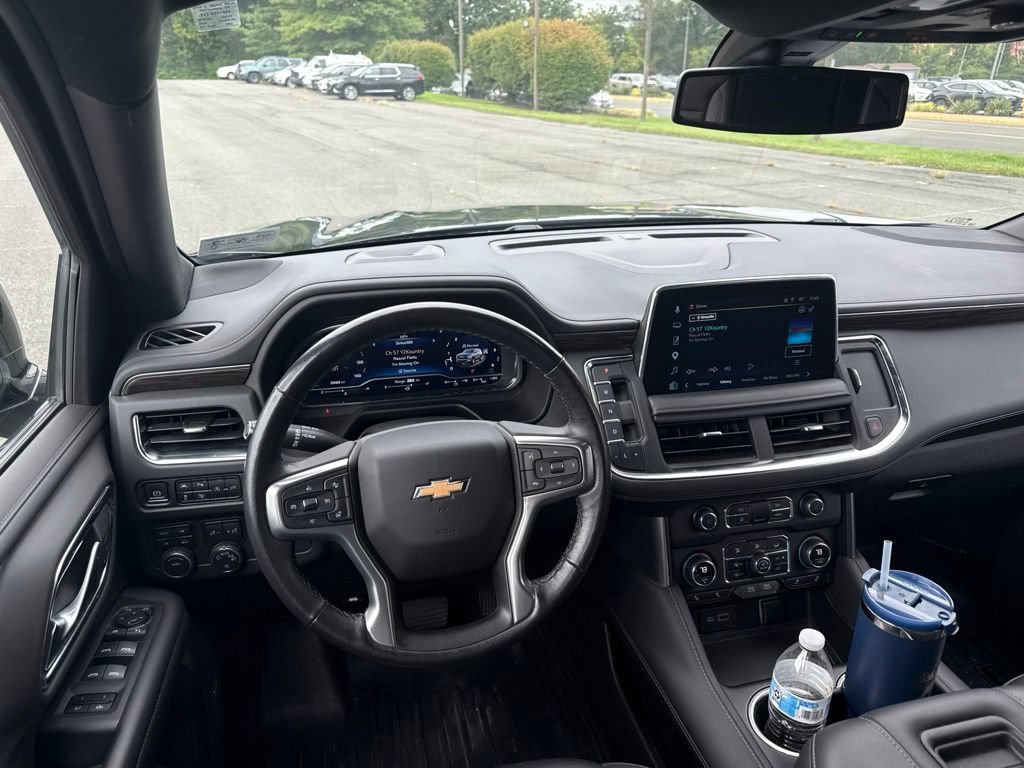 Used 2022 Chevrolet Tahoe LT w/ LT Signature Plus Package AWD/4WD image 3
