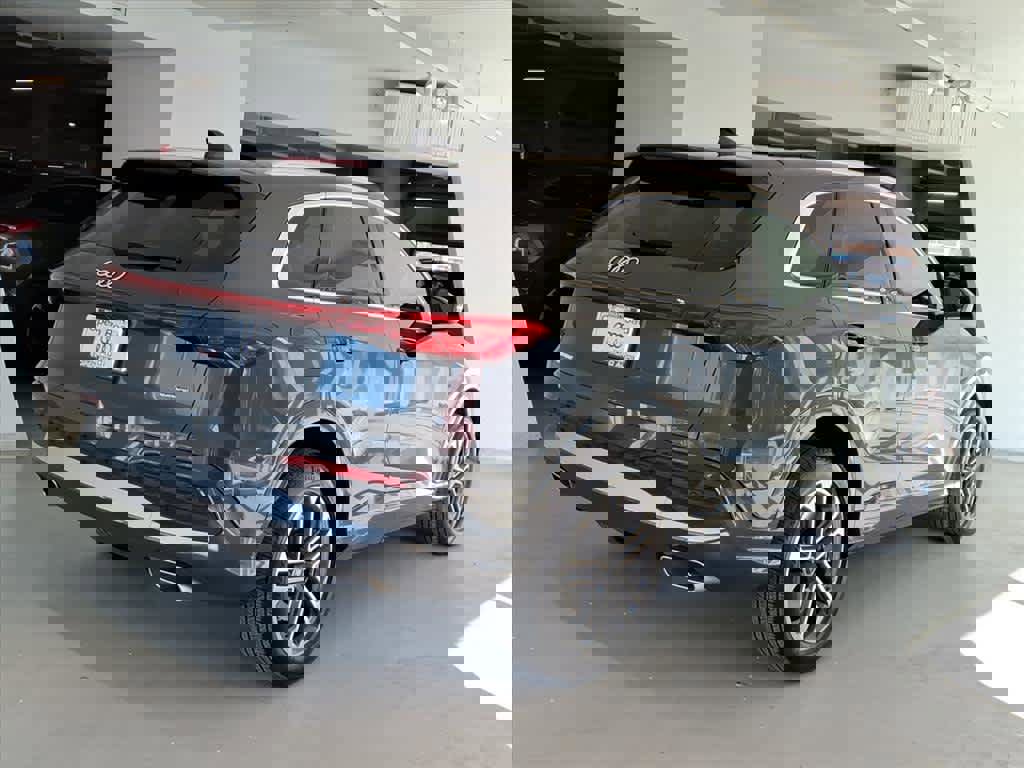 Used 2025 Audi Q5 Premium Plus w/ Premium Plus image 4