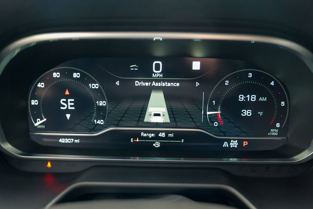 Used 2023 GMC Yukon XL SLT w/ SLT Premium Package image 46