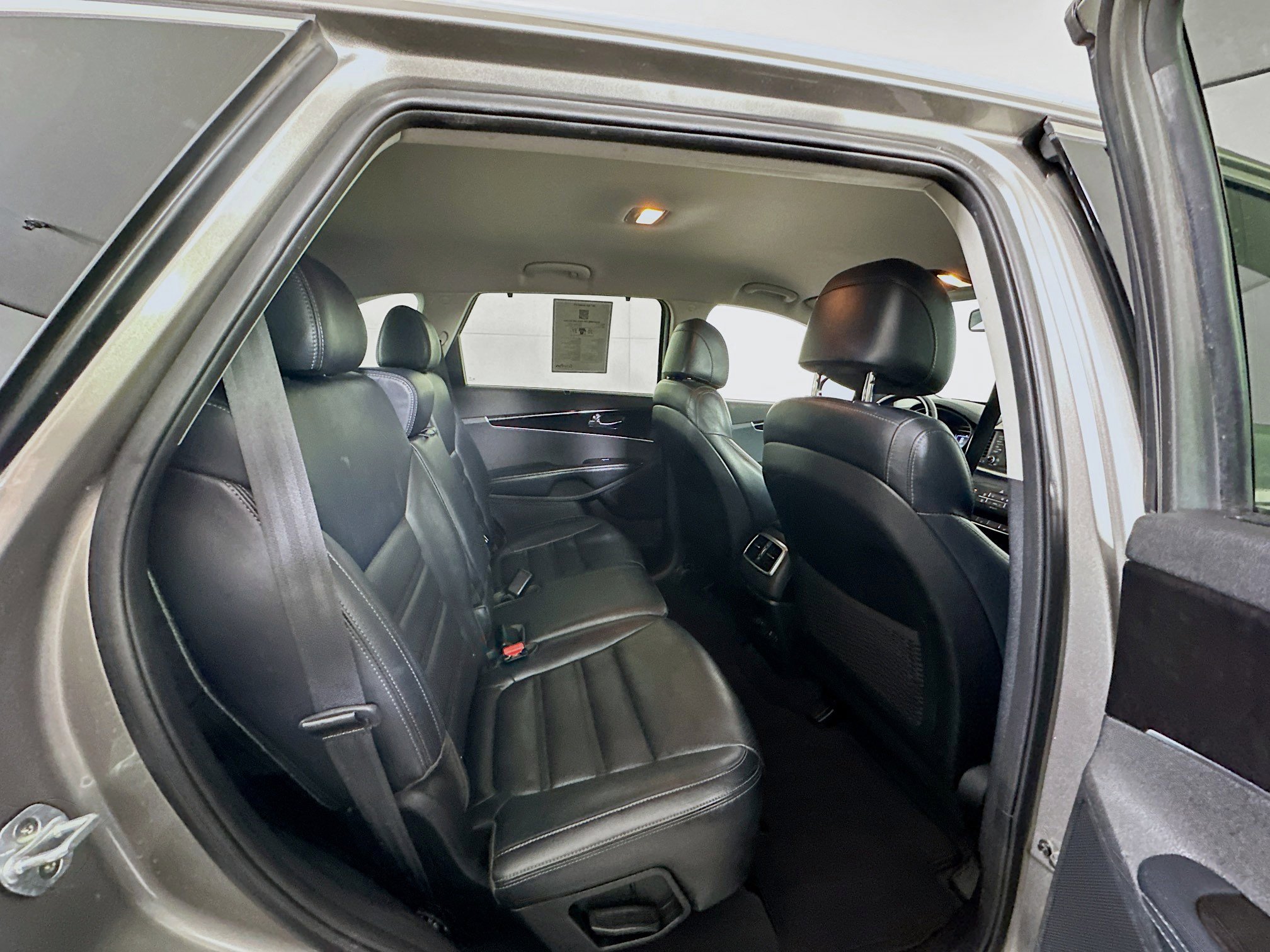 Used 2017 Kia Sorento EX FWD image 28