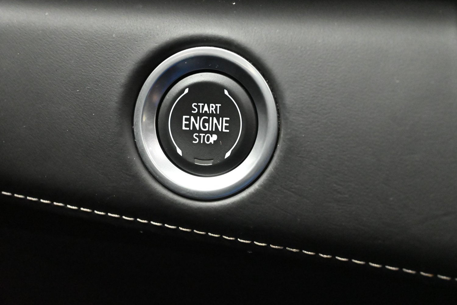 Used 2024 Cadillac Escalade V AWD/4WD image 16
