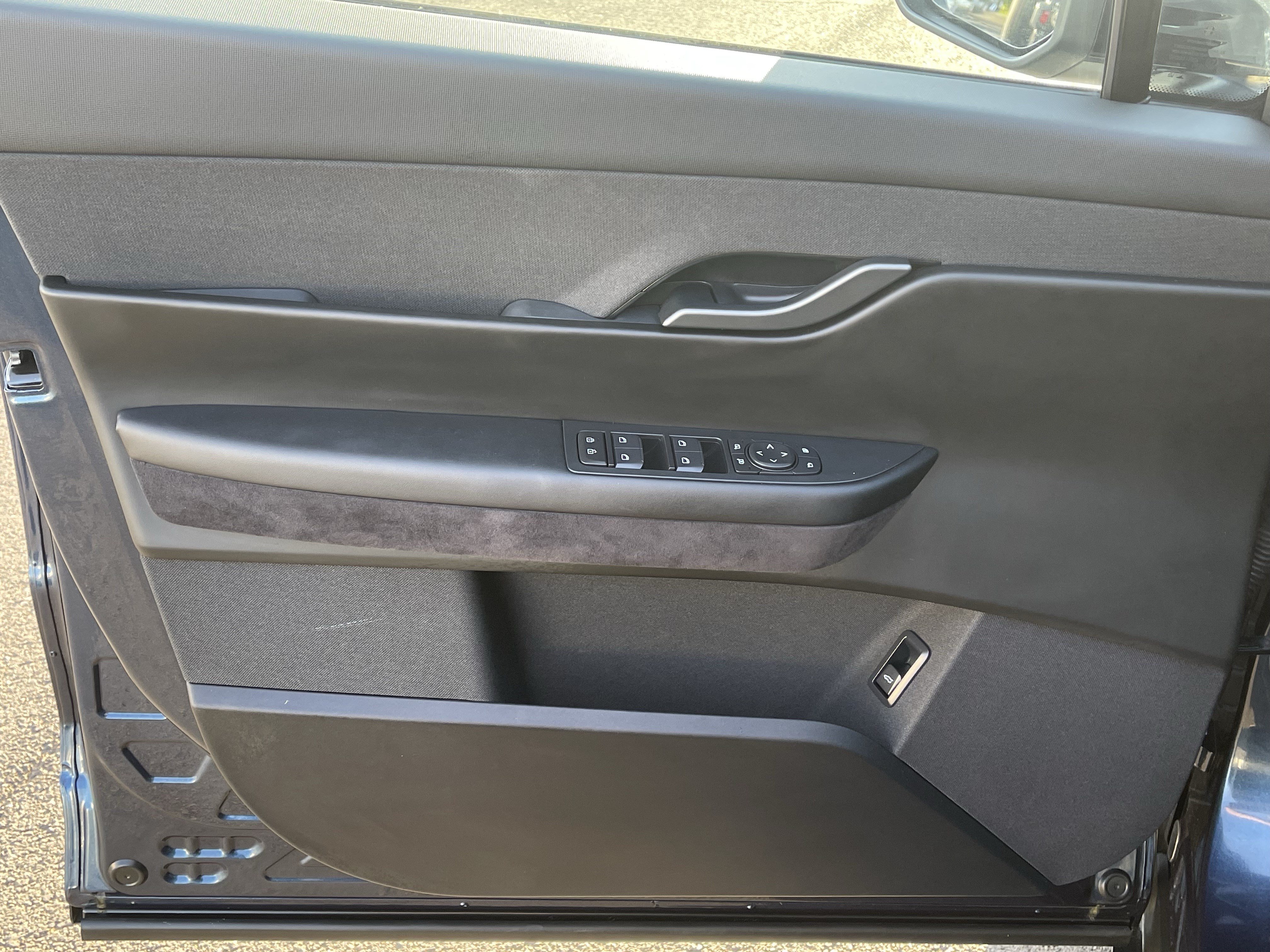 Used 2023 Fisker Ocean Ultra AWD/4WD image 16