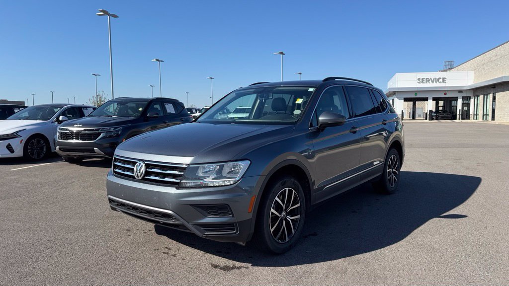 Used 2021 Volkswagen Tiguan SEL FWD image 3