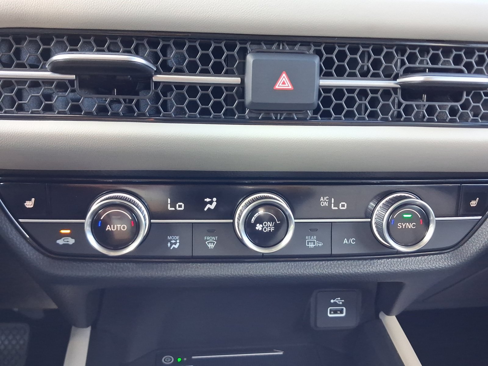 Used 2024 Honda HR-V EX-L image 17