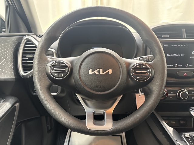 Certified 2025 Kia Soul LX FWD image 16