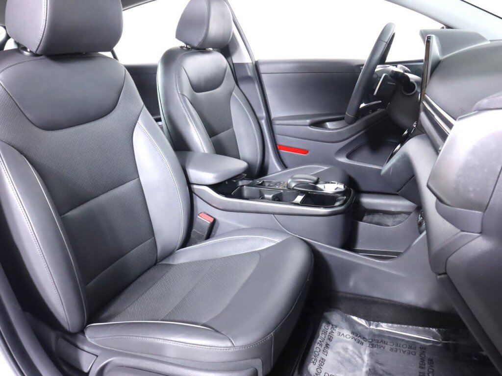 Used 2020 Hyundai Ioniq Limited image 44