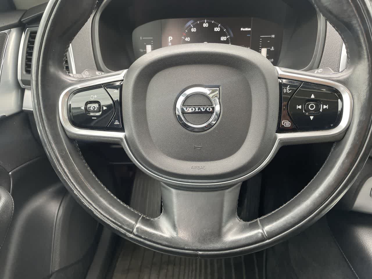 Used 2018 Volvo XC90 T5 Momentum w/ Convenience Package FWD image 10