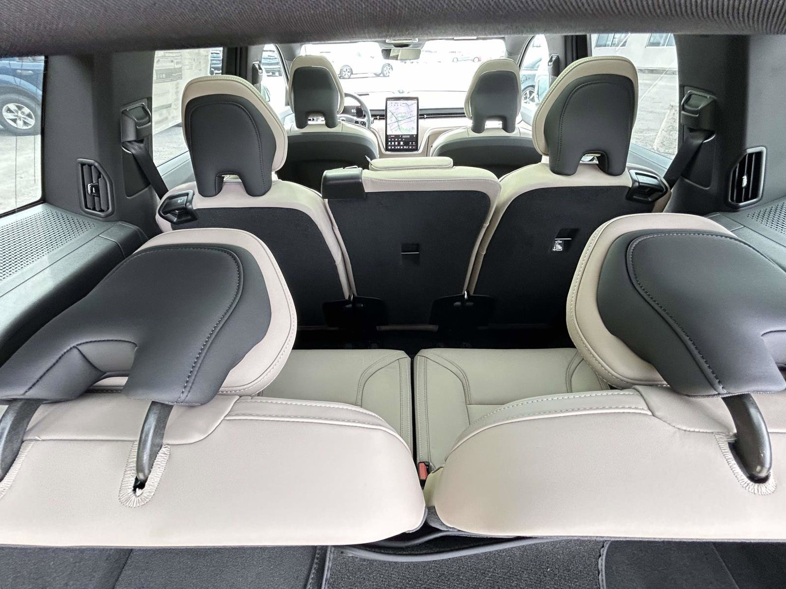 New 2026 Volvo EX90 Ultra image 19