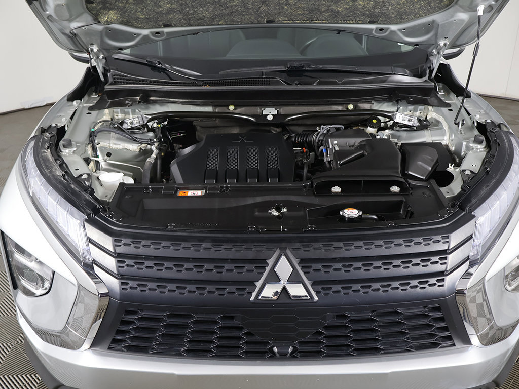 Used 2024 Mitsubishi Eclipse Cross ES AWD/4WD image 17