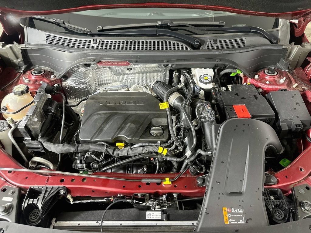 Used 2025 Chevrolet Trax RS w/ Sunroof Package FWD image 10