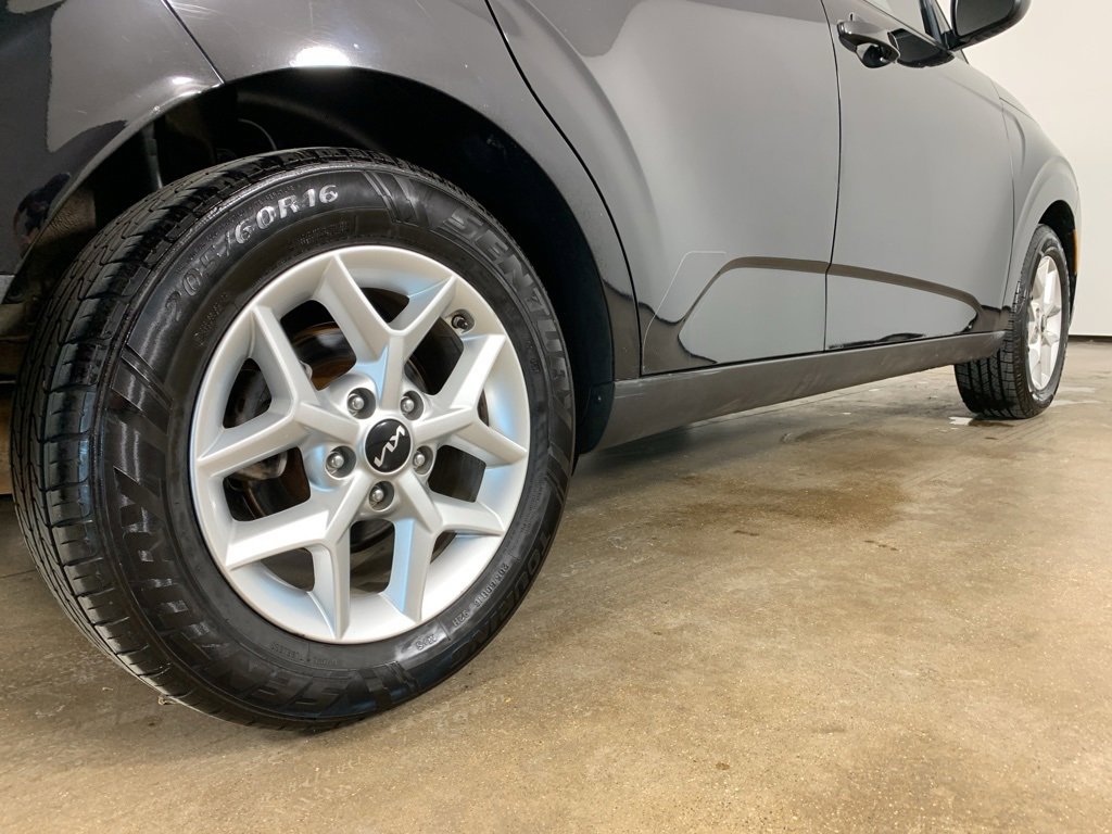 Used 2022 Kia Soul LX w/ Technology Package image 9