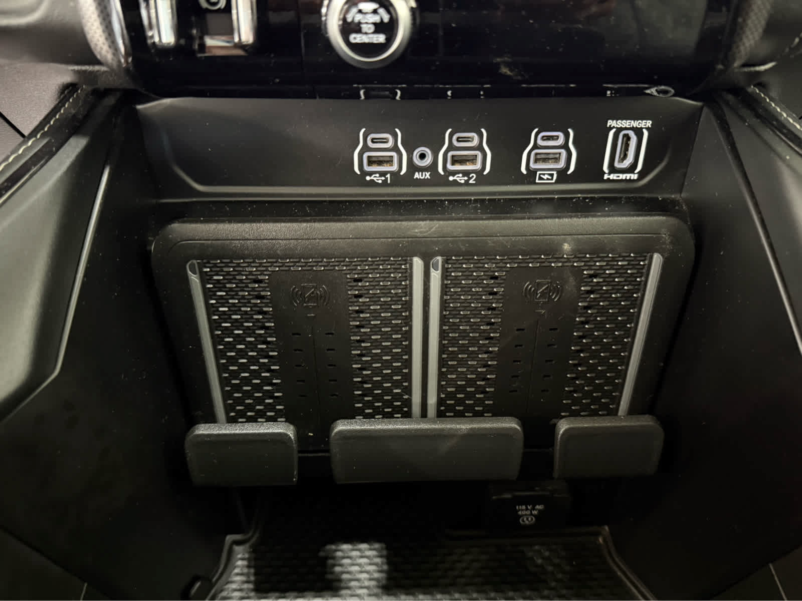 Used 2025 RAM 3500 Limited AWD/4WD image 21