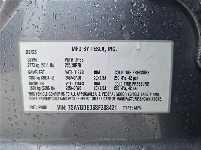 Used 2025 Tesla Model Y Long Range RWD image 18