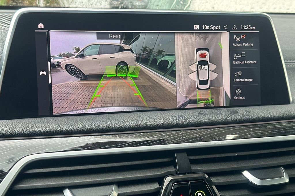 Used 2020 BMW 740i w/ M Sport Package image 18