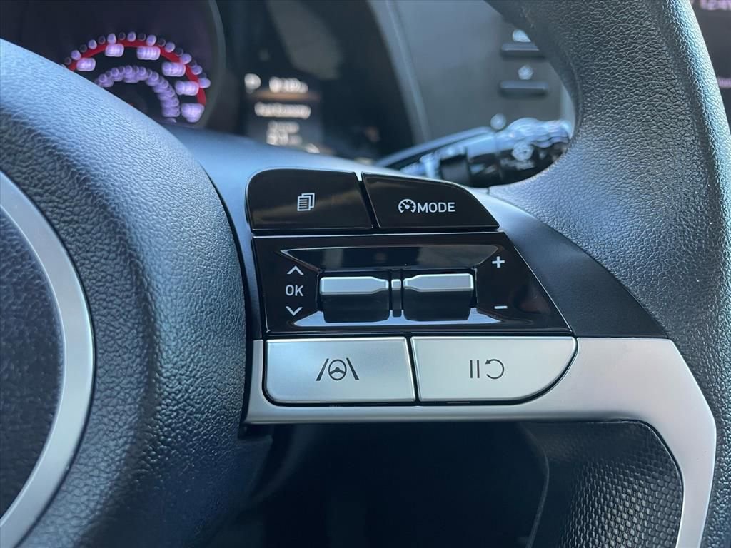 Used 2022 Hyundai Elantra SEL image 8