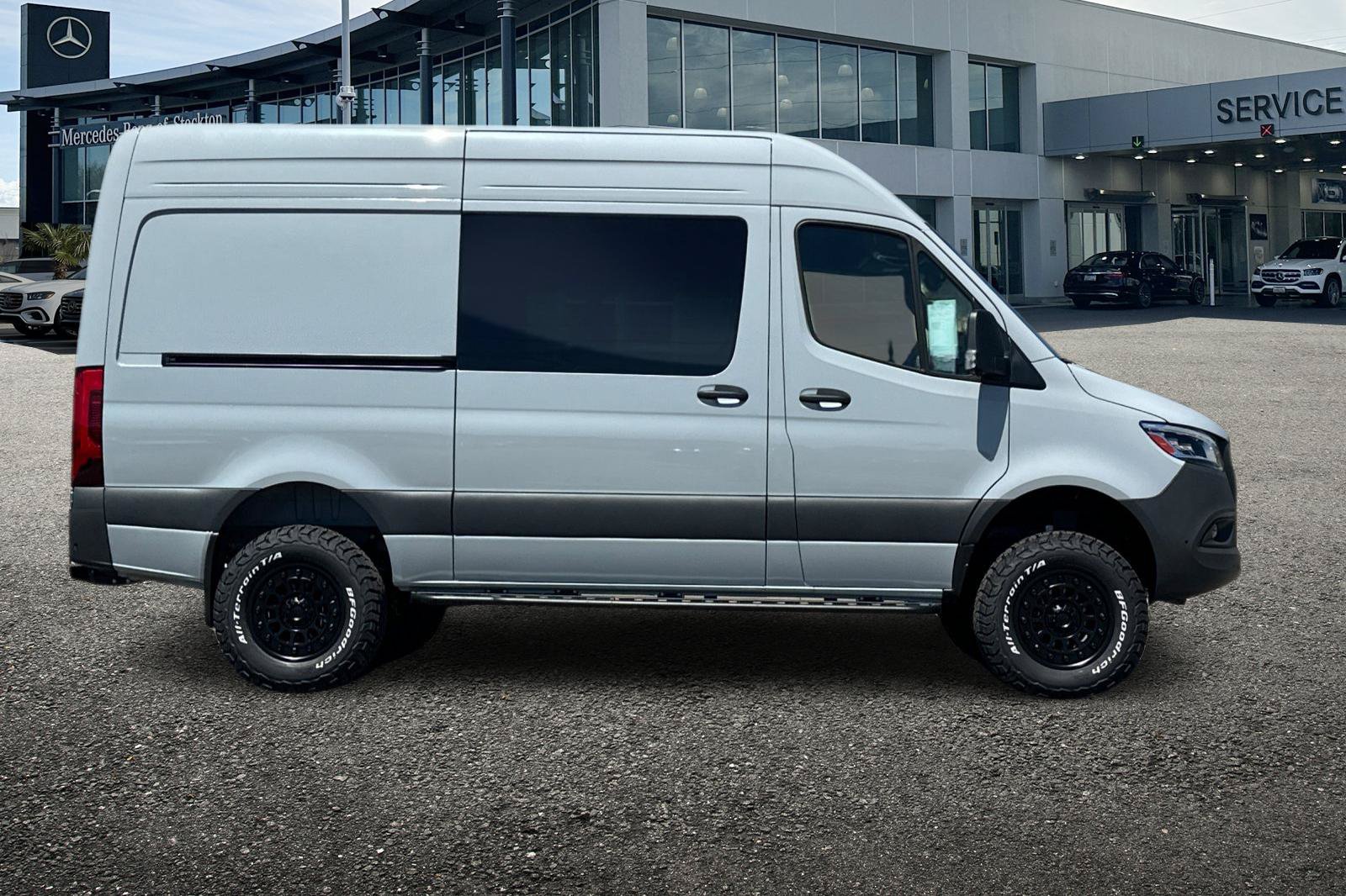 New 2026 Mercedes-Benz Sprinter 2500 image 3