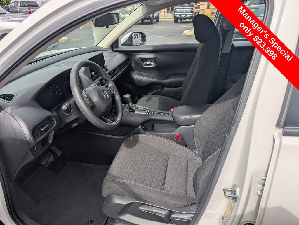 Used 2025 Honda HR-V LX image 12