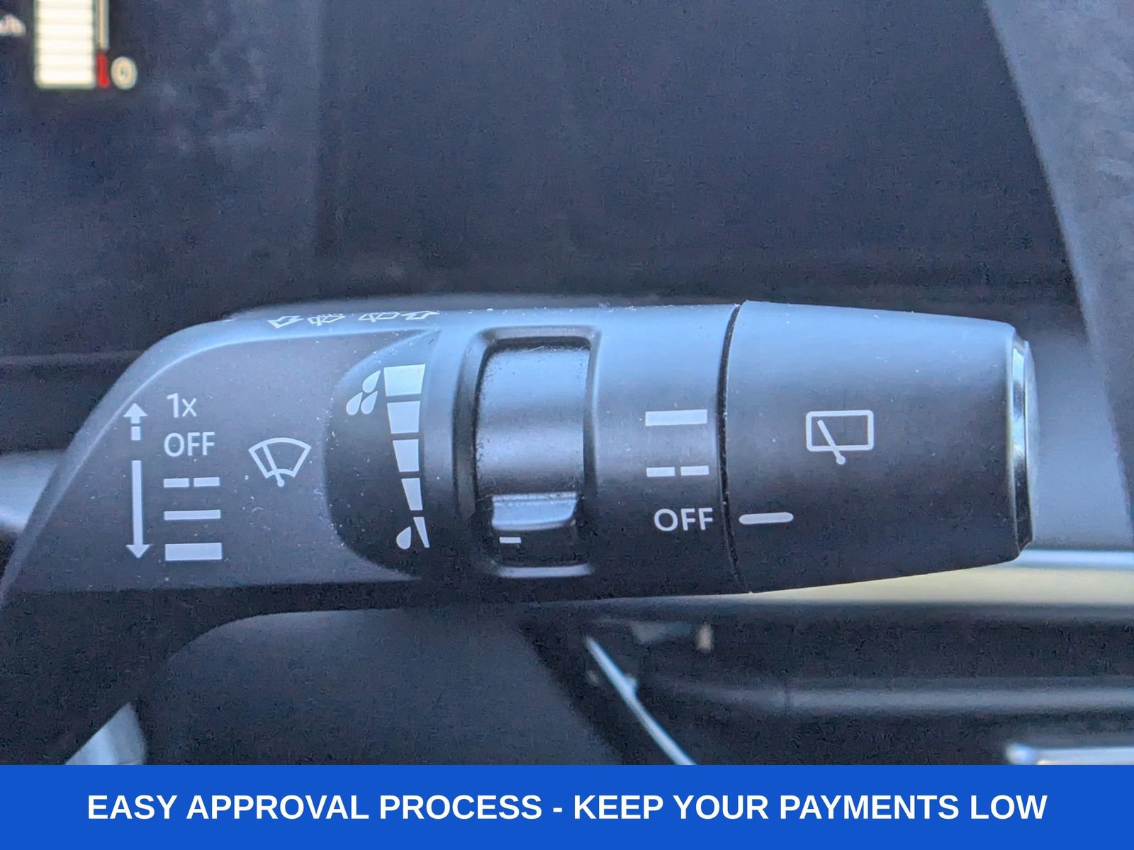 Used 2025 Nissan Kicks S AWD/4WD image 38