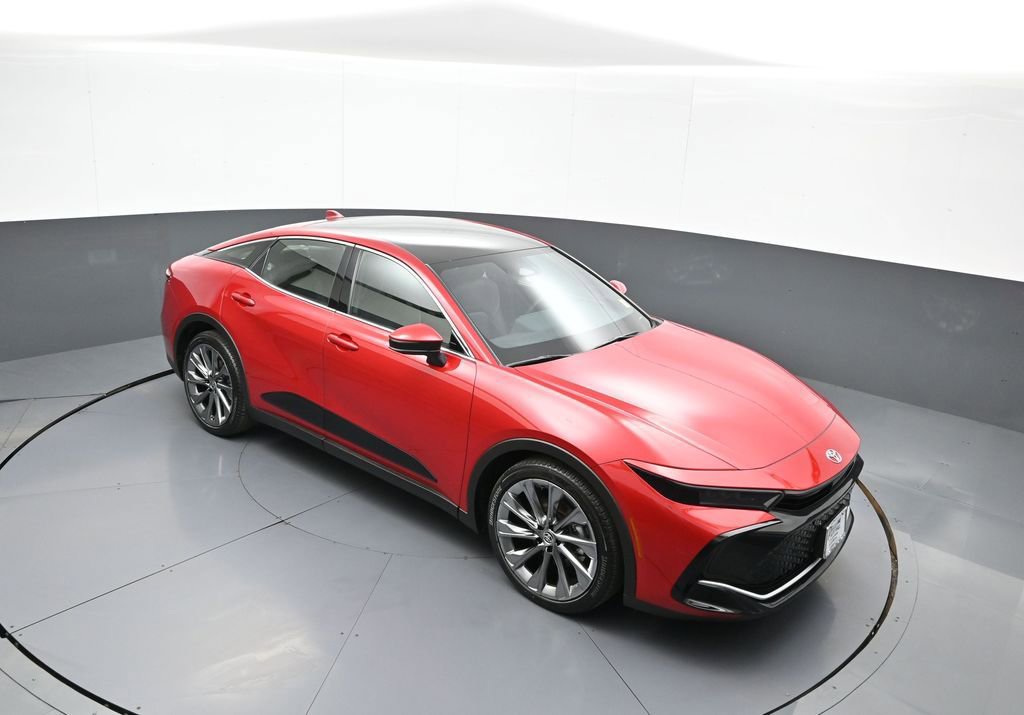 Used 2023 Toyota Crown Limited w/ Advanced Technology Package image 35