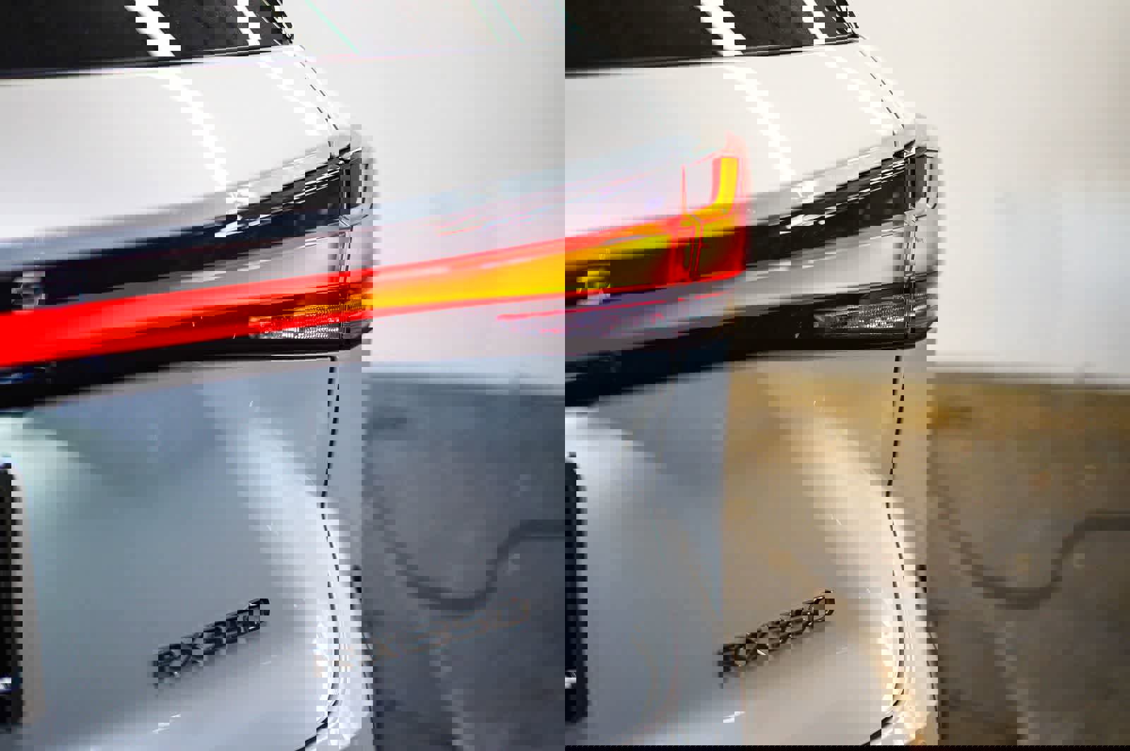 Used 2024 Lexus RX 350 Premium w/ Accessory Package (Z1) FWD image 9