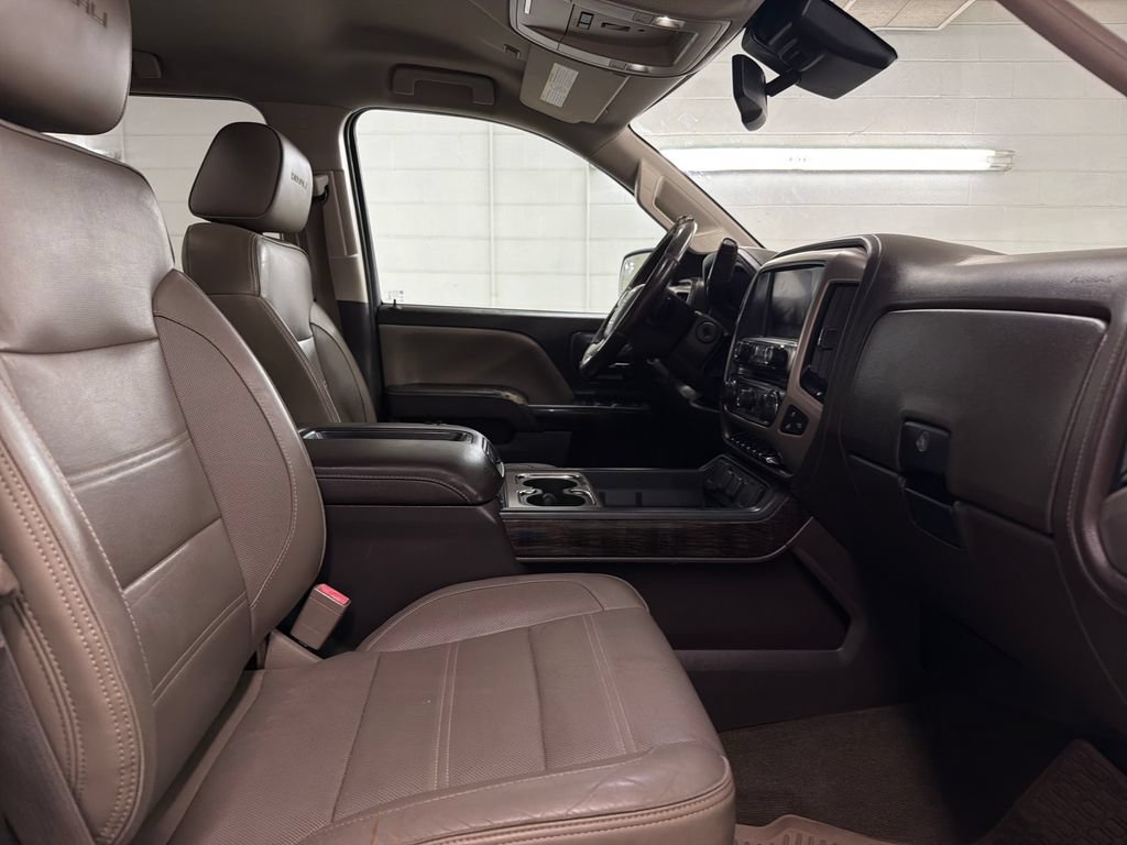 Used 2015 GMC Sierra 2500 Denali w/ Duramax Plus Package AWD/4WD image 24