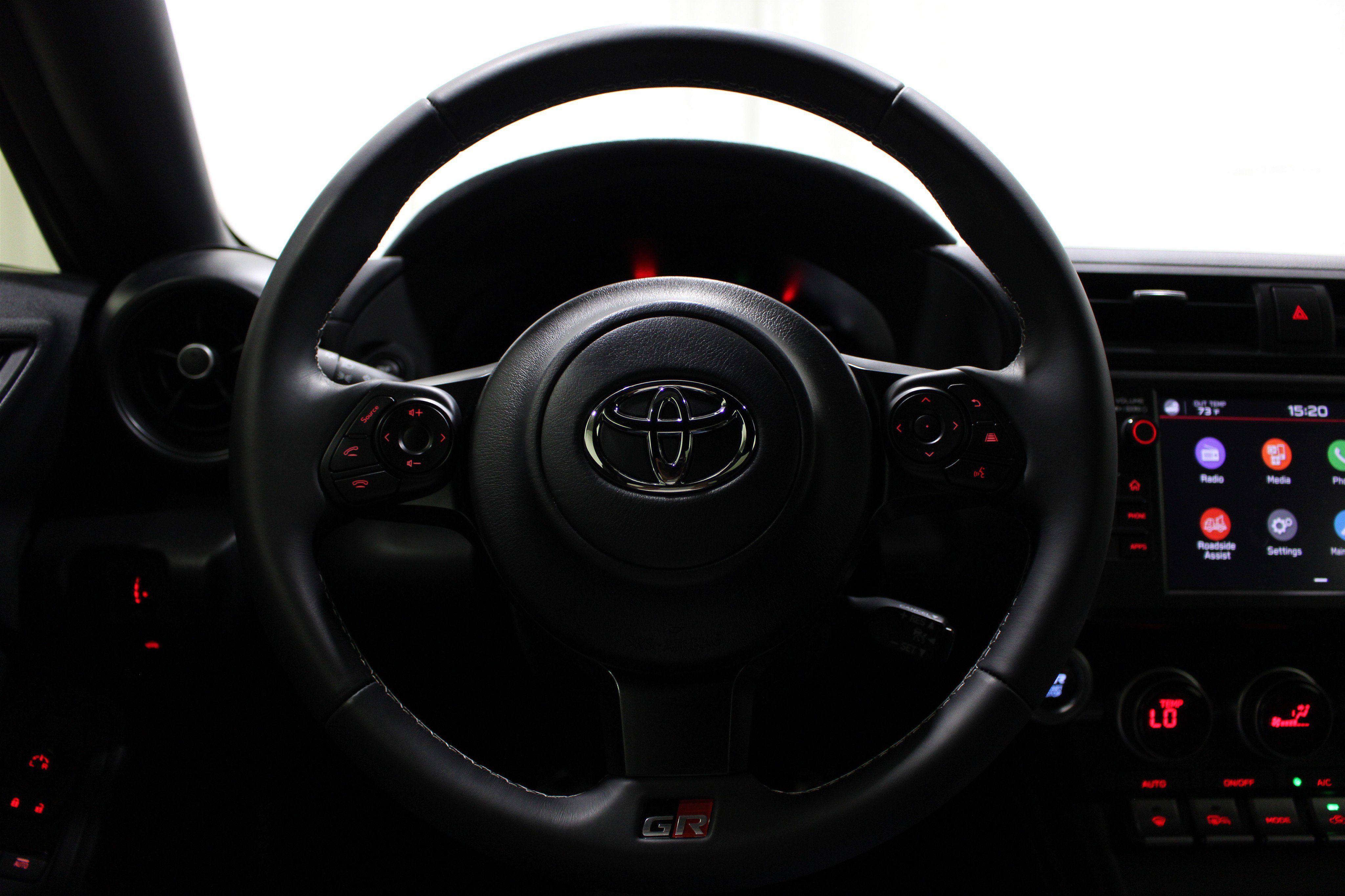 Used 2025 Toyota GR86 Premium w/ ALL Weather Mat Package (TMS) image 9