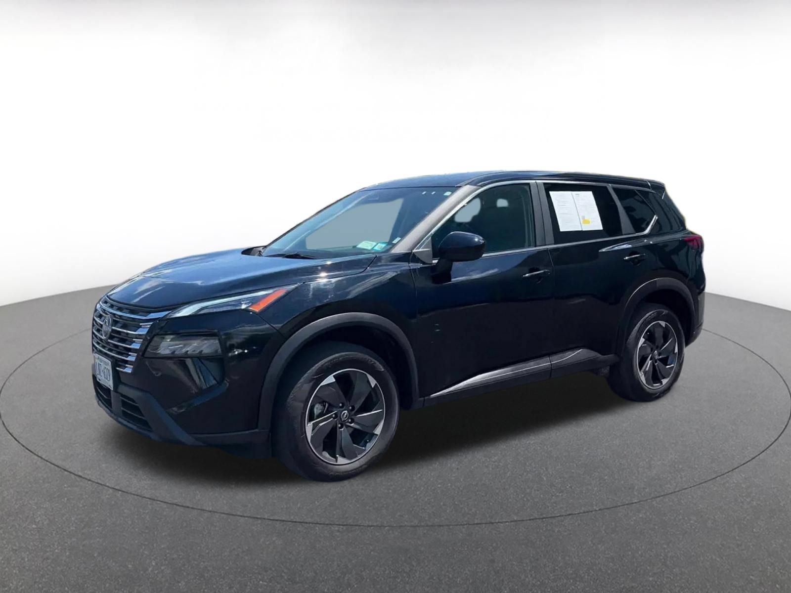 Used 2025 Nissan Rogue SV AWD/4WD image 8