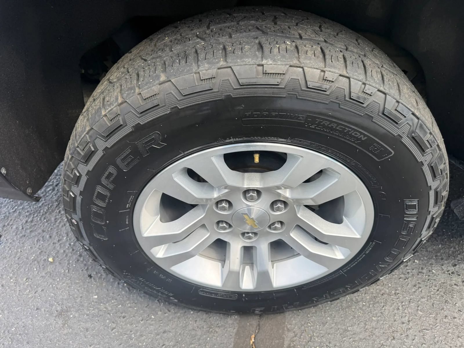 Used 2019 Chevrolet Suburban LT AWD/4WD image 53