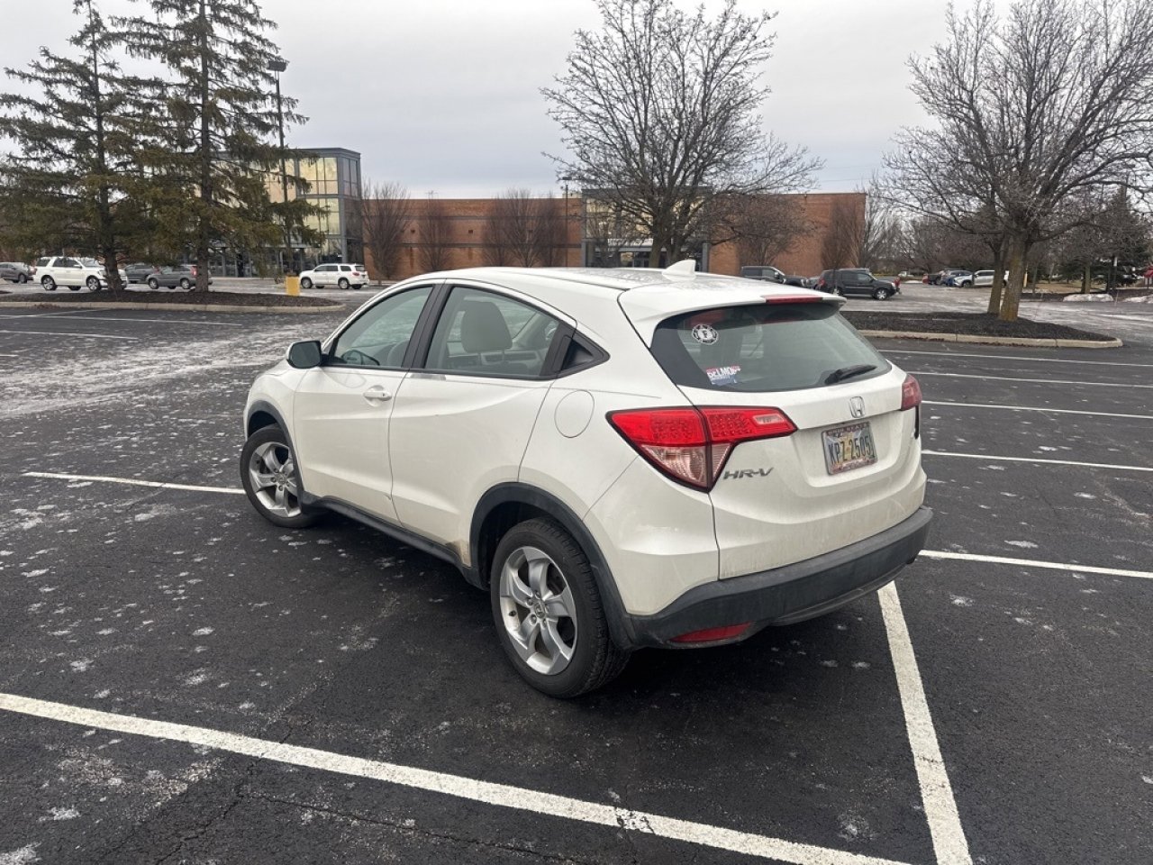 Used 2016 Honda HR-V LX image 9